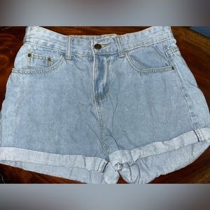Light Wash Denim Shorts (Wide leg - Japanese fashion-esque)
